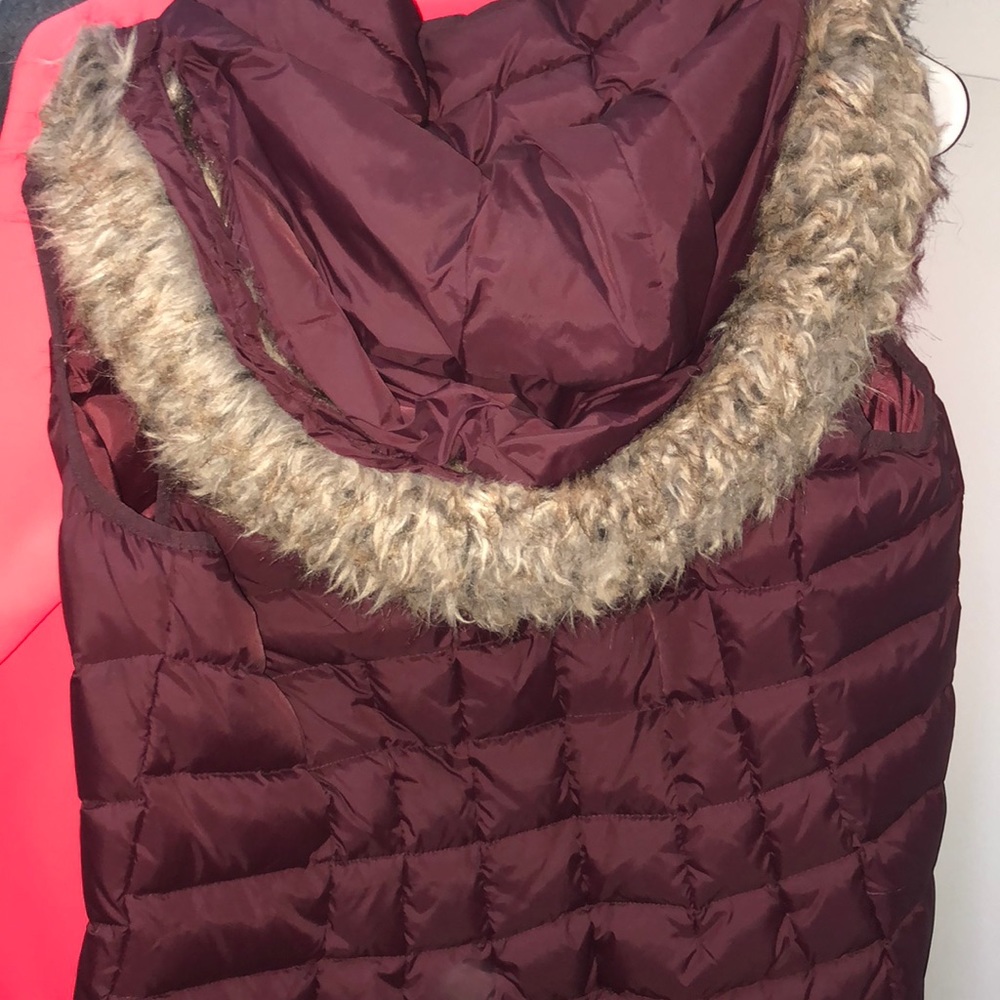 Vest - Picture 4 of 4